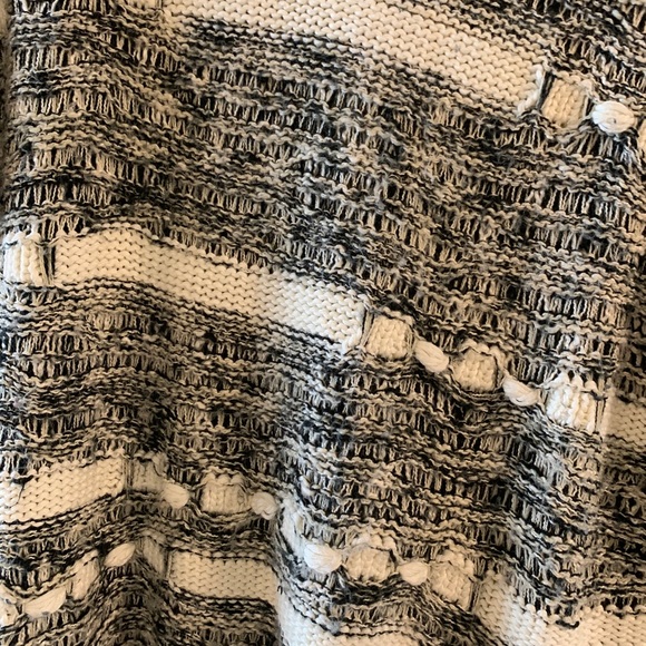 Knot Sisters Abstract Knit Sweater - Picture 2 of 4